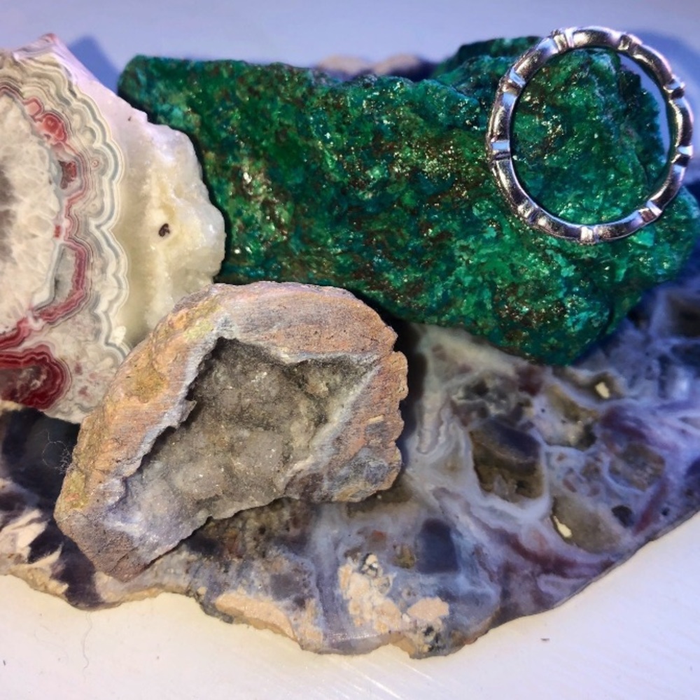 Diamond ring - Picture 3 of 4